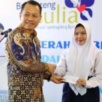Dukung Generasi Emas 2045, Duet Sam’ani-Bellinda Salurkan Beasiswa untuk Ratusan Pelajar Kudus