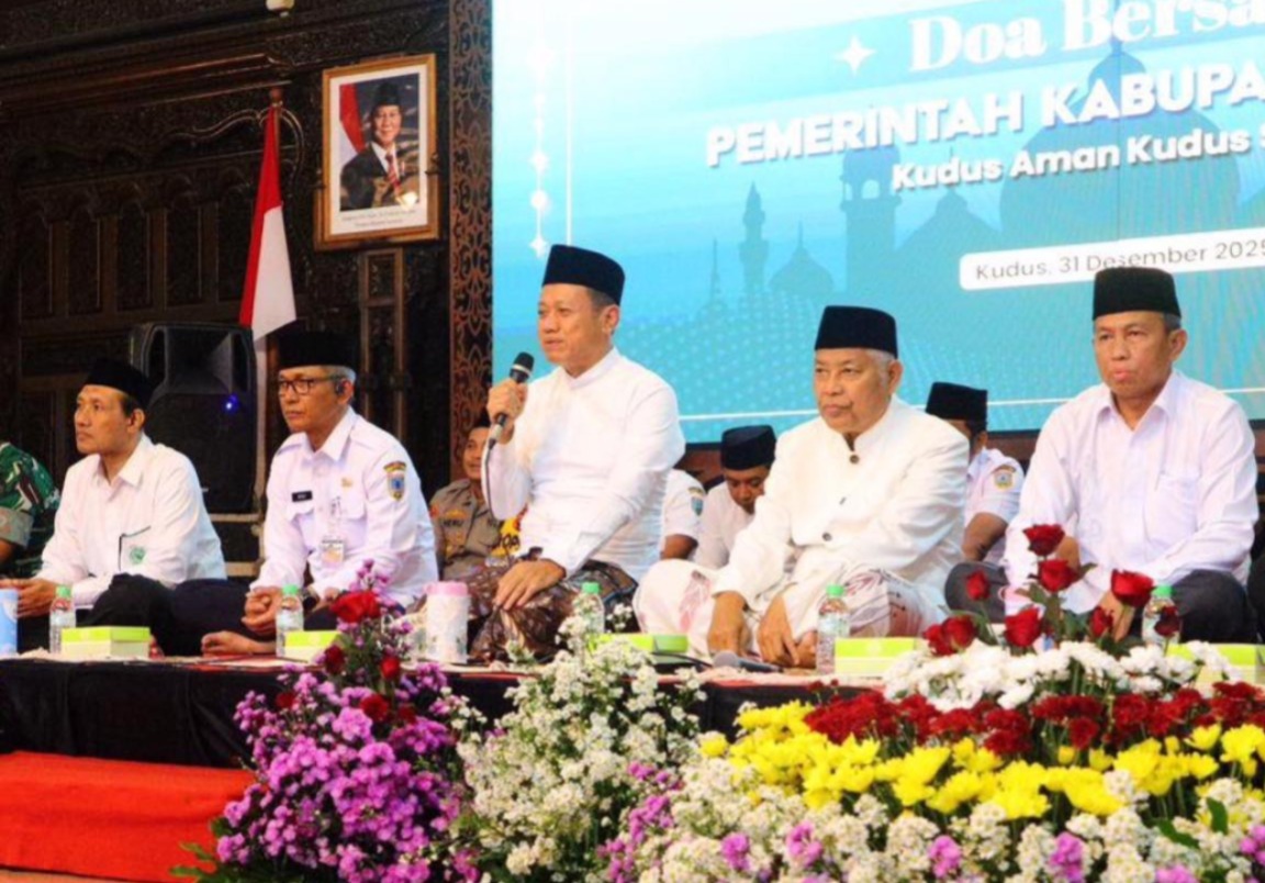 Pemkab Kudus Gelar Doa Bersama Sambut Tahun Baru 2026, Bupati Kudus : Ikhtiar Bersama Agar Kudus Aman, Damai, Serta Jauh Dari Bencana