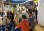 Cinta Tak Gentar Banjir: Kisah Rahmatul dan Firdaus Menikah di Tengah Kepungan Air di Kesambi Kudus