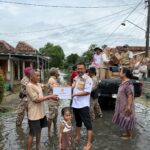 Banjir Belum Surut, Gerindra Kudus Beri Bantuan Ke Warga Terdampak