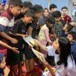 Wabup Bellinda Bagikan Mainan dan Buku, Pastikan Psikologis Anak-Anak Pengungsi Tetap Nyaman
