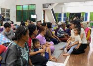 Pakaian Jadi Keluhan Utama, Wabup Bellinda Turun ke Posko Dengarkan Suara Pengungsi