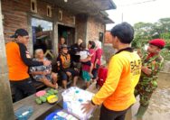 Terjang Genangan di Setrokalangan: Tim Medis MDMC Beri Layanan Kesehatan Door-to-Door