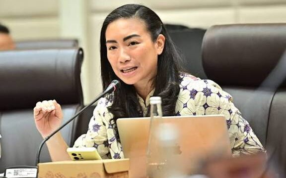 Wakil Ketua Komisi VII DPR RI Rahayu Saraswati Imbau Generasi Muda Tak Bergantung pada Lowongan Pemerintah