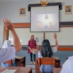 Kabar Baik Guru Honorer: Anggaran Tunjangan 2026 Tembus Rp14 T, Insentif Apa Saja yang Didapat?