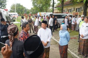 112 Siswa Dilarikan ke RS Akibat Keracunan Massal MBG, Bupati Kudus Kerahkan 50 Ambulans