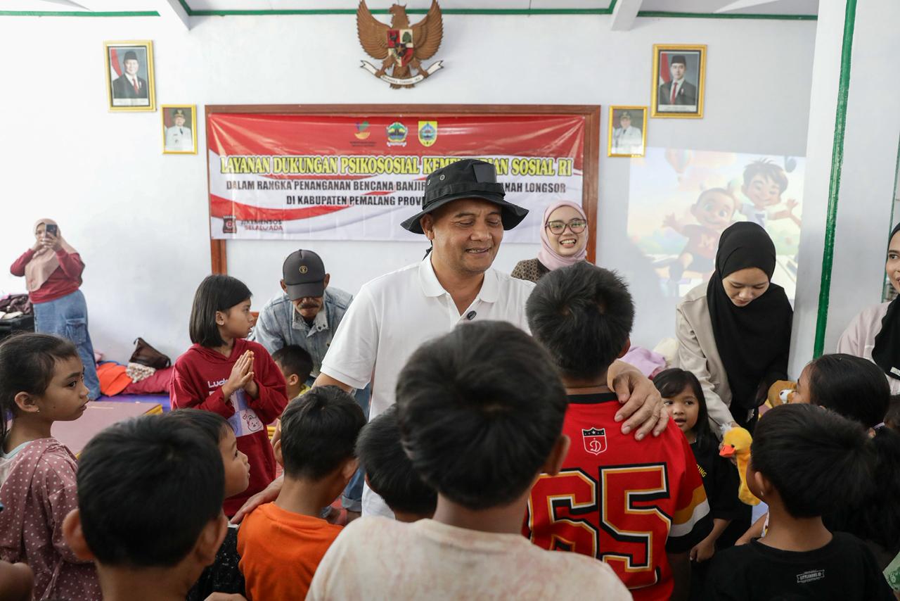 Hapus Duka Penyintas Banjir, Pemprov Jateng Gencarkan Trauma Healing di Pengungsian Pemalang