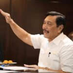 Luhut Usul Restrukturisasi Pejabat OJK dan BEI ke Prabowo