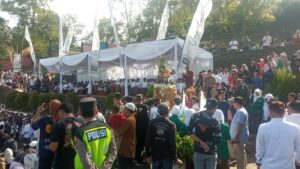 Parade Sewu Kupat Muria 2026 Meriah, Bupati Sam’ani: Tradisi Syawalan Dongkrak Wisata dan Ekonomi Warga