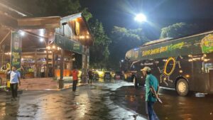 Sareng-Sareng Balik Kampung, Ratusan Pemudik Gratis dari Jakarta Tiba di Kota Kretek