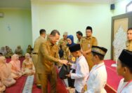 Dari Infaq Pegawai untuk Sesama, 250 Anak Yatim Terima Santunan RSUD