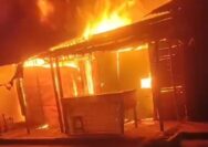 Api Melalap Warung Makan di Kudus, Dipicu Kompor Lupa Dimatikan