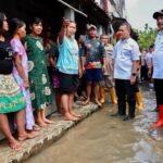Gubernur Ahmad Luthfi Tinjau Banjir Solo Raya: Pasang Trapbag 200 Meter