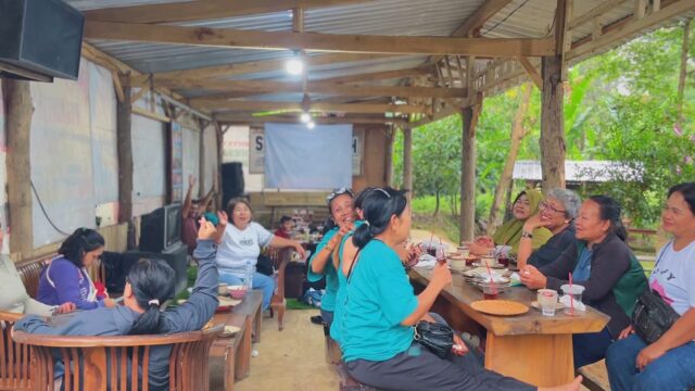 Sensasi Makan Getuk Hangat di Tengah Sejuknya Gunung Muria, Bikin Susah Move On