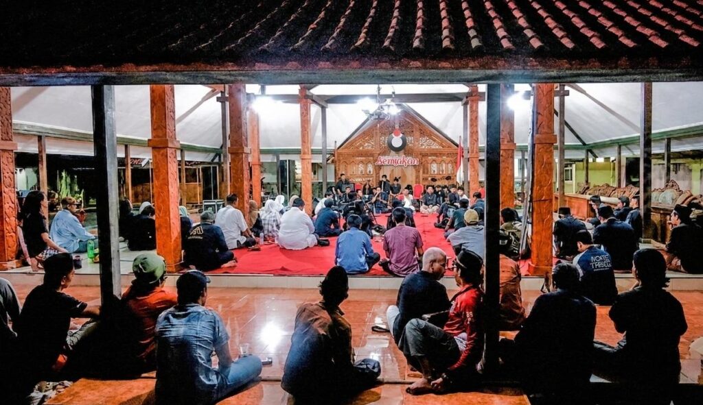 Semak’an Edisi 102 Kudus: Personel Kiai Kanjeng Bongkar Kisah Bersama Cak Nun