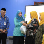 Tekan Inflasi Jateng 2026: Nawal Yasin dan BI Salurkan Budikdamber di Temanggung