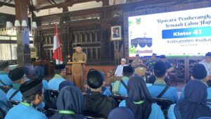 Kloter Perdana Meluncur, Doa untuk Kudus Mengiringi Keberangkatan Jemaah Haji