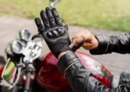 Kulit Belang dan Kusam? Tips Jitu Jaga Kulit Tetap Sehat Bagi Pengendara Motor Setiap Hari