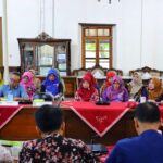 Kumpulkan Kepala SMP se-Kudus, Bupati Minta Sekolah Fokus Pembinaan Karakter dan Kebersihan