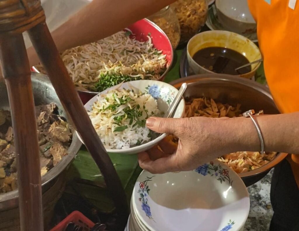 Cita Rasa Autentik Soto Djatmi Jadi Daya Tarik Wisata Kuliner di Kudus