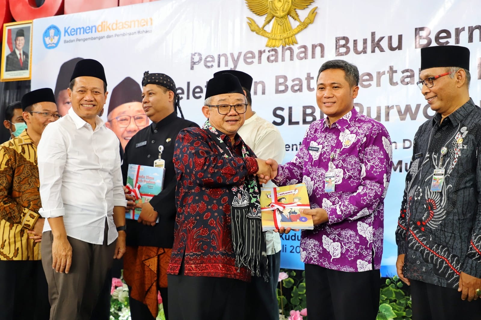 Rp 1,45 Miliar untuk SLB Purwosari, Mendikdasmen Dorong Pendidikan Berbasis Komunitas