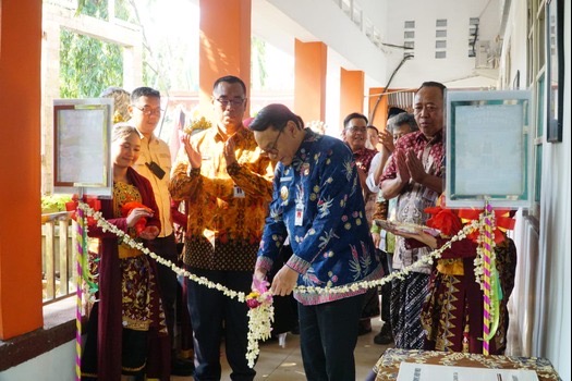 Resmikan Laboratorium Sekolah Berintegritas, Plt Bupati Pati Siapkan Beasiswa bagi Siswa Kurang Mampu